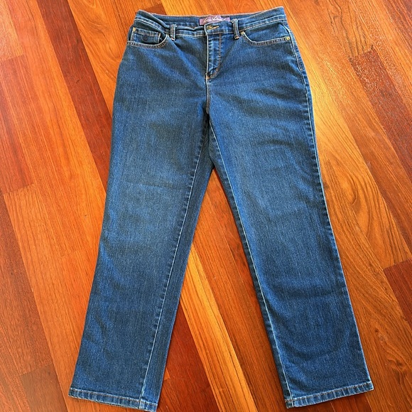 Size 6 Gloria Vanderbilt jeans - Amanda cut - Picture 2 of 12